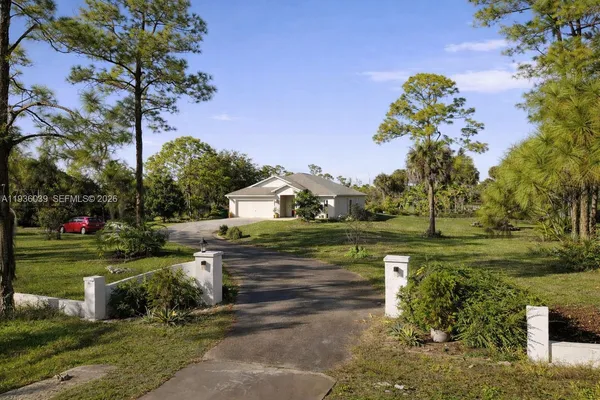 $615,000 | 2625 40th Avenue Southeast, Naples, FL 34117