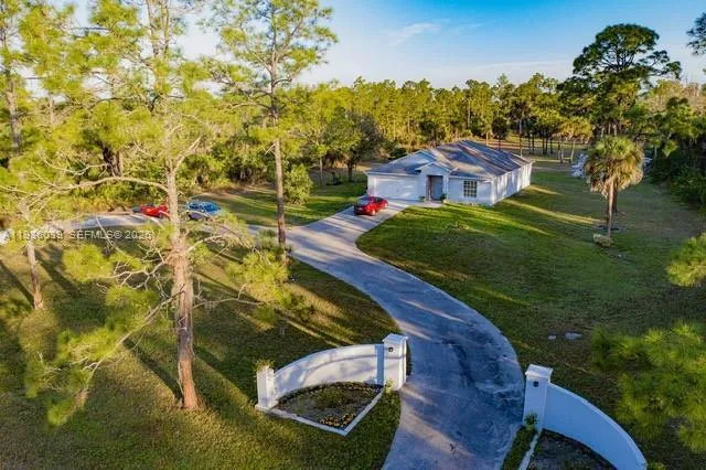 $615,000 | 2625 40th Avenue Southeast, Naples, FL 34117