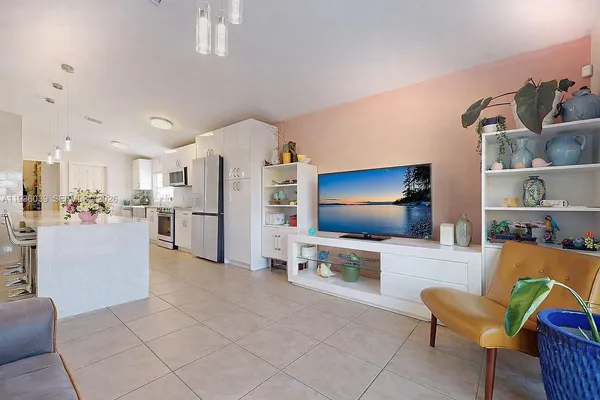 $615,000 | 2625 40th Avenue Southeast, Naples, FL 34117