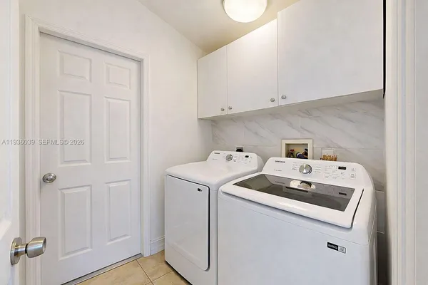 $615,000 | 2625 40th Avenue Southeast, Naples, FL 34117