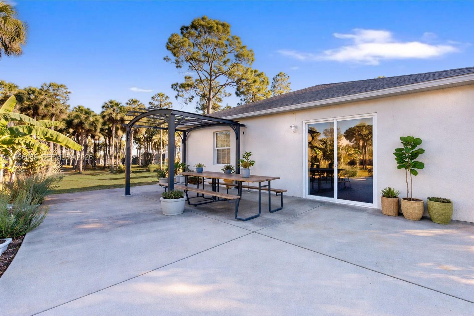 2625 40th Avenue Southeast Naples, FL 34117 - Photo 45 of 81