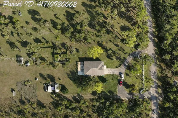 $615,000 | 2625 40th Avenue Southeast, Naples, FL 34117