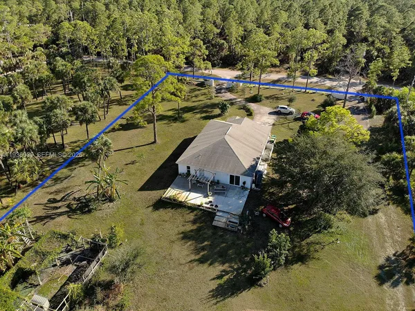 $615,000 | 2625 40th Avenue Southeast, Naples, FL 34117