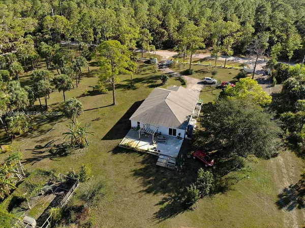 $615,000 | 2625 40th Avenue Southeast, Naples, FL 34117