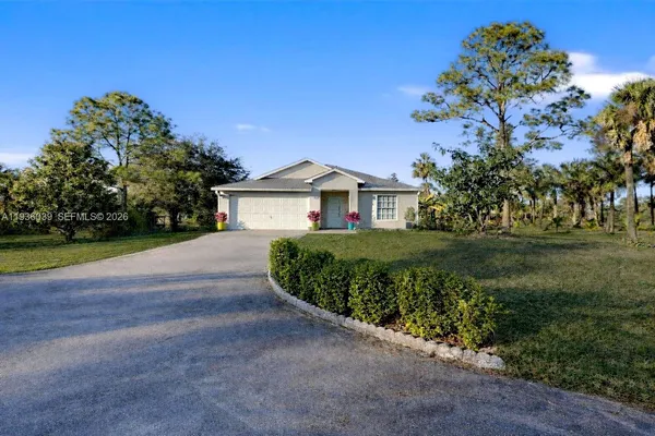 $615,000 | 2625 40th Avenue Southeast, Naples, FL 34117