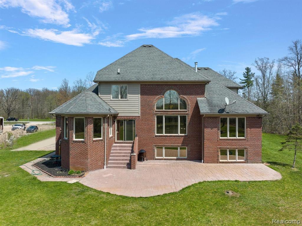 62031 Romeo Plank Road Ray, MI 48096 - Photo 4 of 47