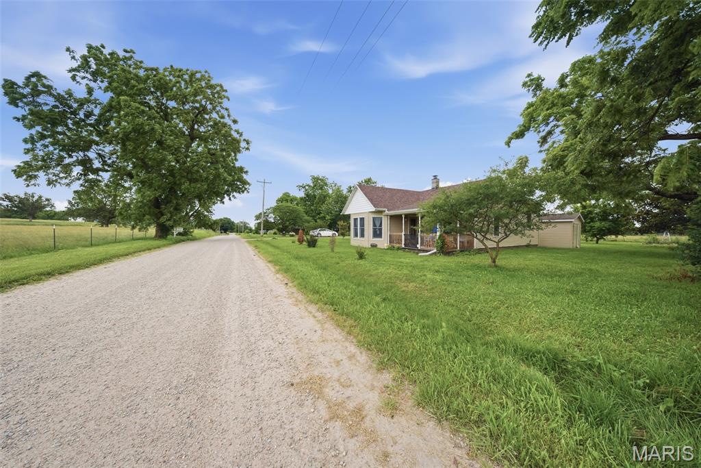 24320 Innsbruck Road Lebanon, MO 65536 - Photo 33 of 35