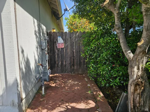 $439,000 | 2454 East Atlantic Avenue, Fairfield, CA 94533