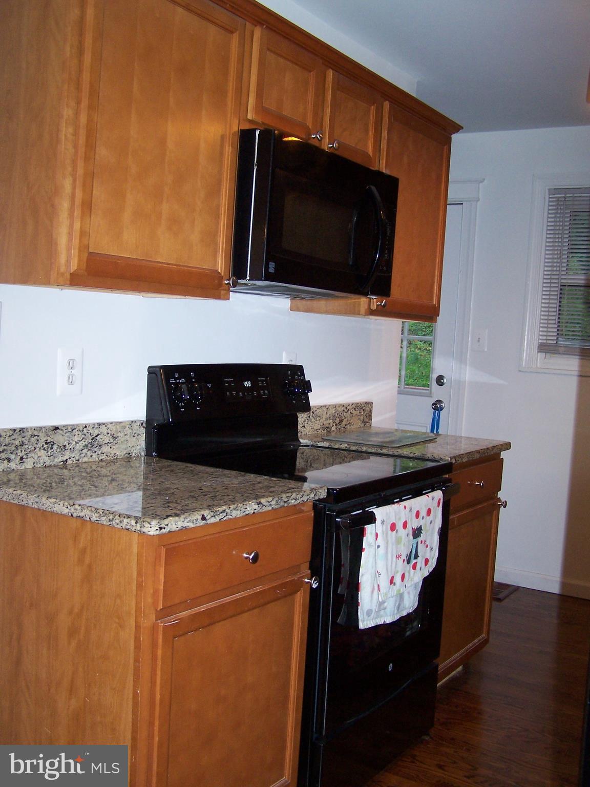 12215 Judson Road Silver Spring, MD 20902 - Photo 4 of 16 Like new appliances