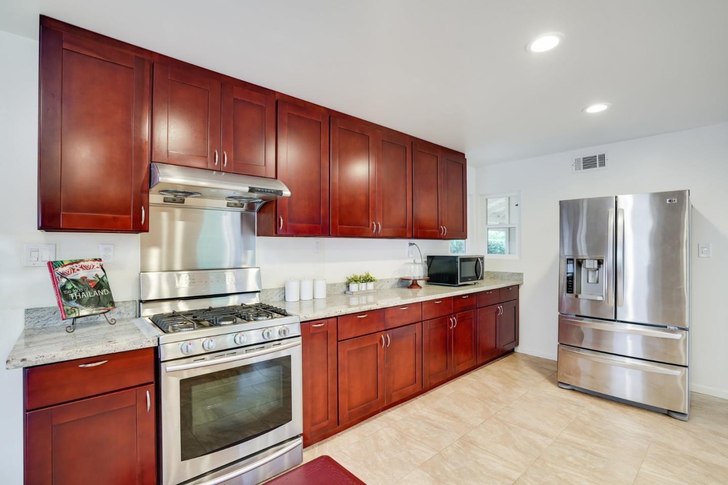 874 South Wolfe Road Sunnyvale, CA 94086 - Photo 11 of 35 Gallery Image 11