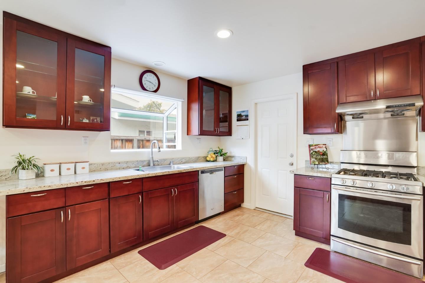 874 South Wolfe Road Sunnyvale, CA 94086 - Photo 12 of 35 Gallery Image 12