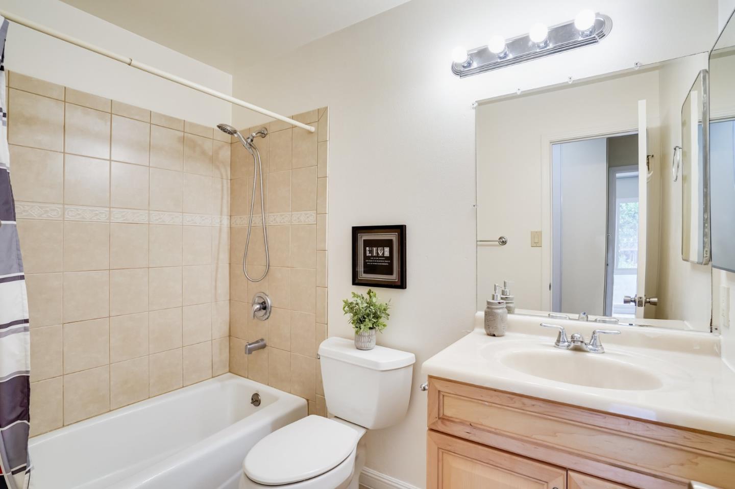 874 South Wolfe Road Sunnyvale, CA 94086 - Photo 21 of 35 Gallery Image 21