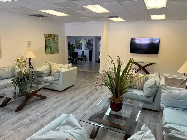 $1,900 | 13120 Southwest 92nd Avenue, Unit B112, Miami, FL 33176