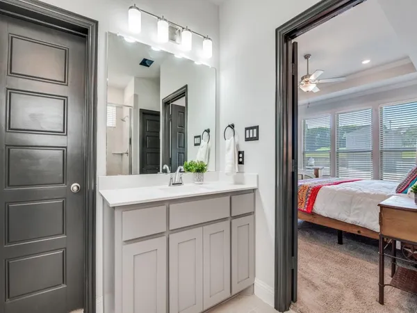 $479,500 | 1232 Rushmore Drive, Burleson, TX 76028