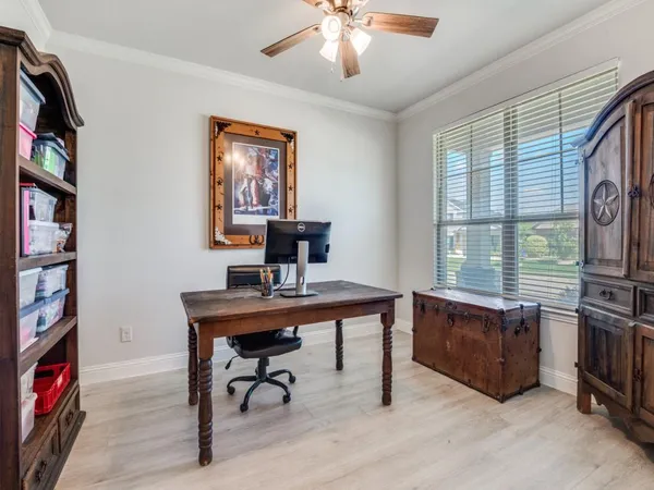 $479,500 | 1232 Rushmore Drive, Burleson, TX 76028