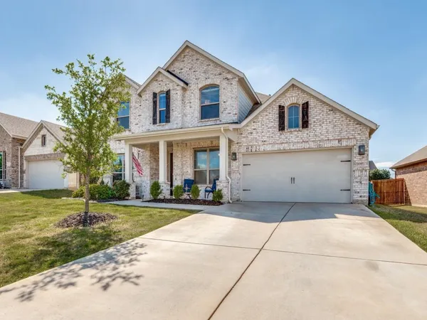 $479,500 | 1232 Rushmore Drive, Burleson, TX 76028