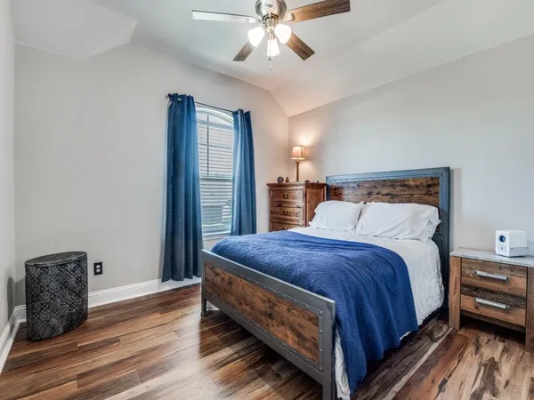 $479,500 | 1232 Rushmore Drive, Burleson, TX 76028