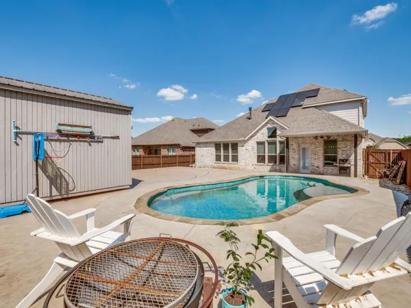$479,500 | 1232 Rushmore Drive, Burleson, TX 76028