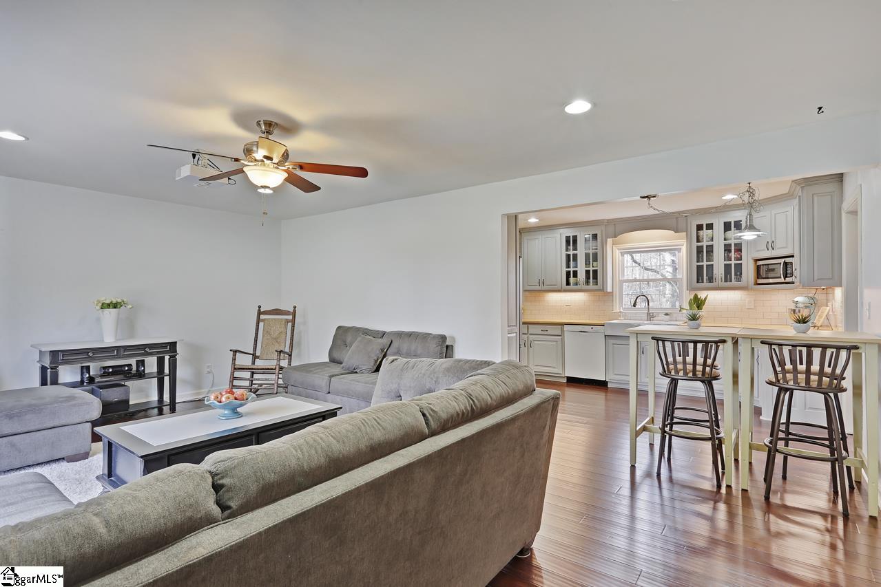 233 Stewart Road Simpsonville, SC 29681 - Photo 16 of 36