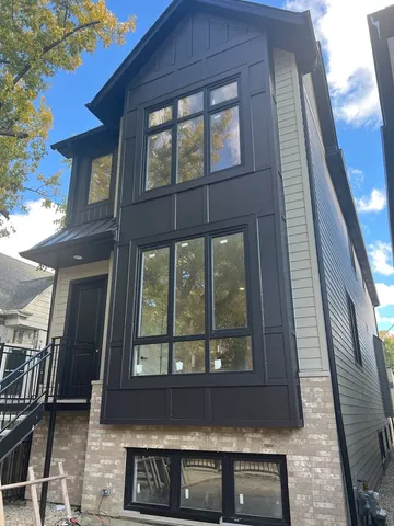 $1,349,900 | 4015 North Albany Avenue, Chicago, IL 60618