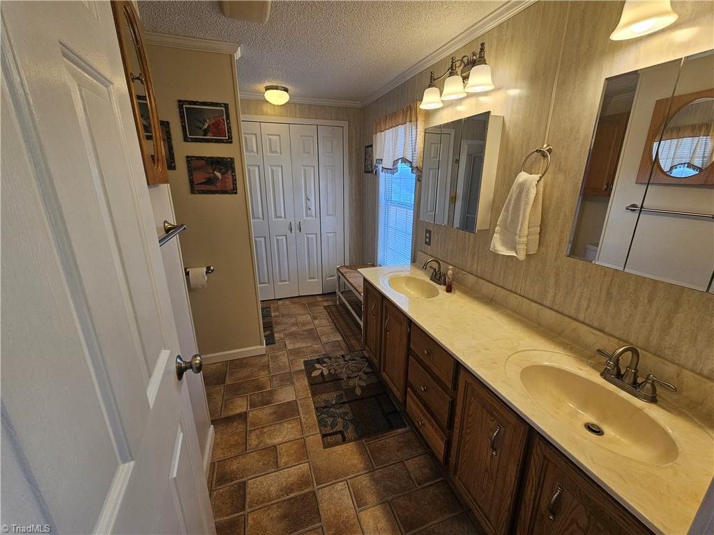 1073 Macedonia Church Road Ronda, NC 28670 - Photo 15 of 33 Gallery Image 15