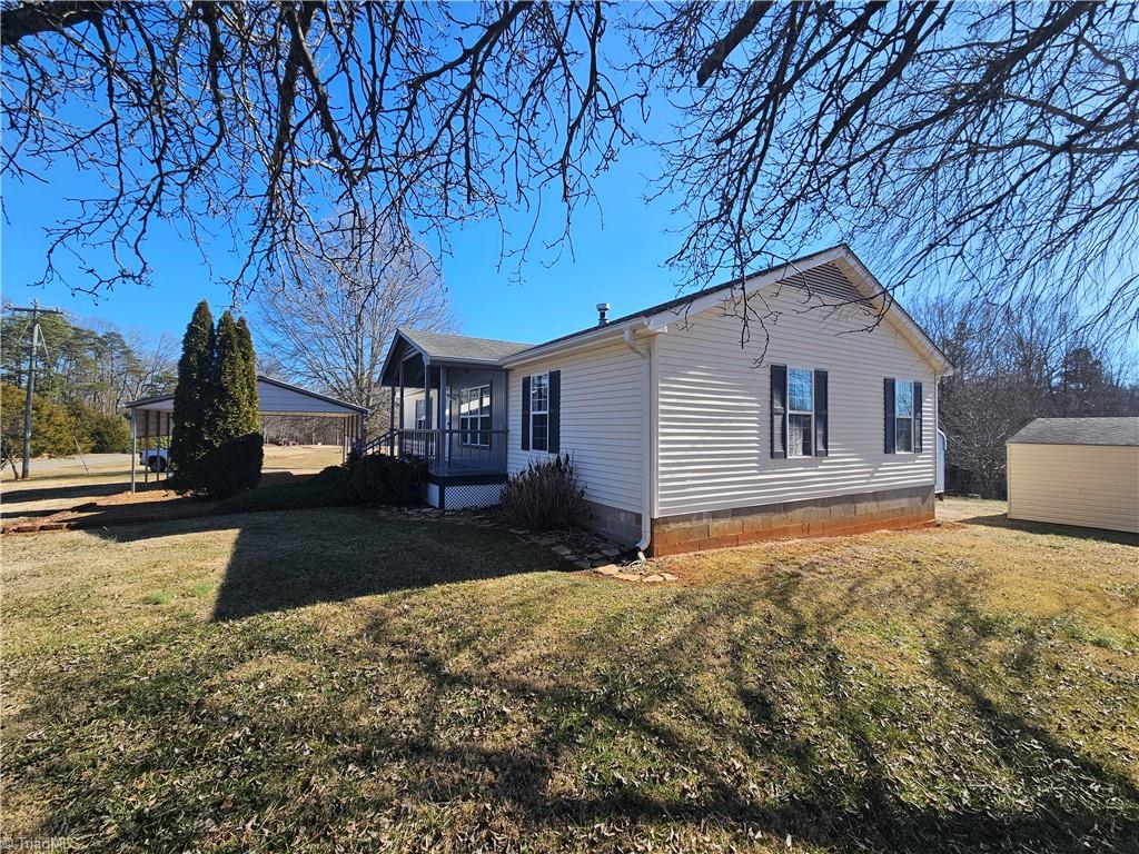 1073 Macedonia Church Road Ronda, NC 28670 - Photo 24 of 33 Gallery Image 24