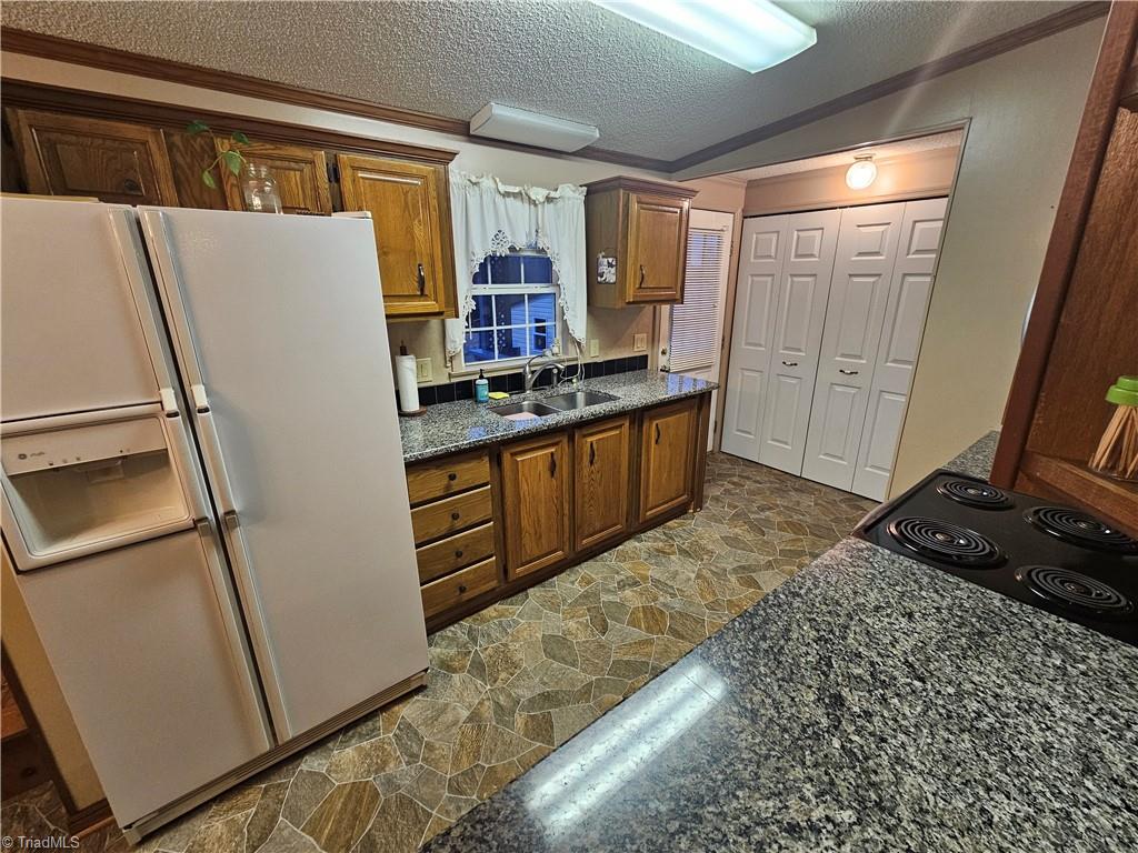 1073 Macedonia Church Road Ronda, NC 28670 - Photo 10 of 33 Gallery Image 10