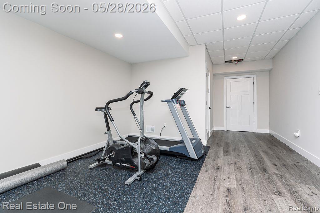 60553 Pennington Way Rochester, MI 48306 - Photo 28 of 35