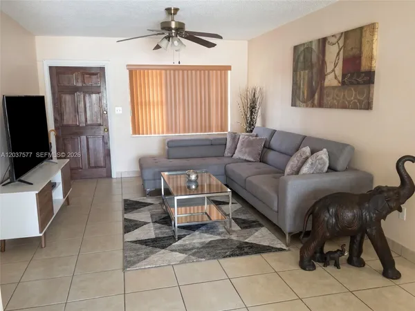 $2,900 | Kendale Lakes, Miami, FL 33175