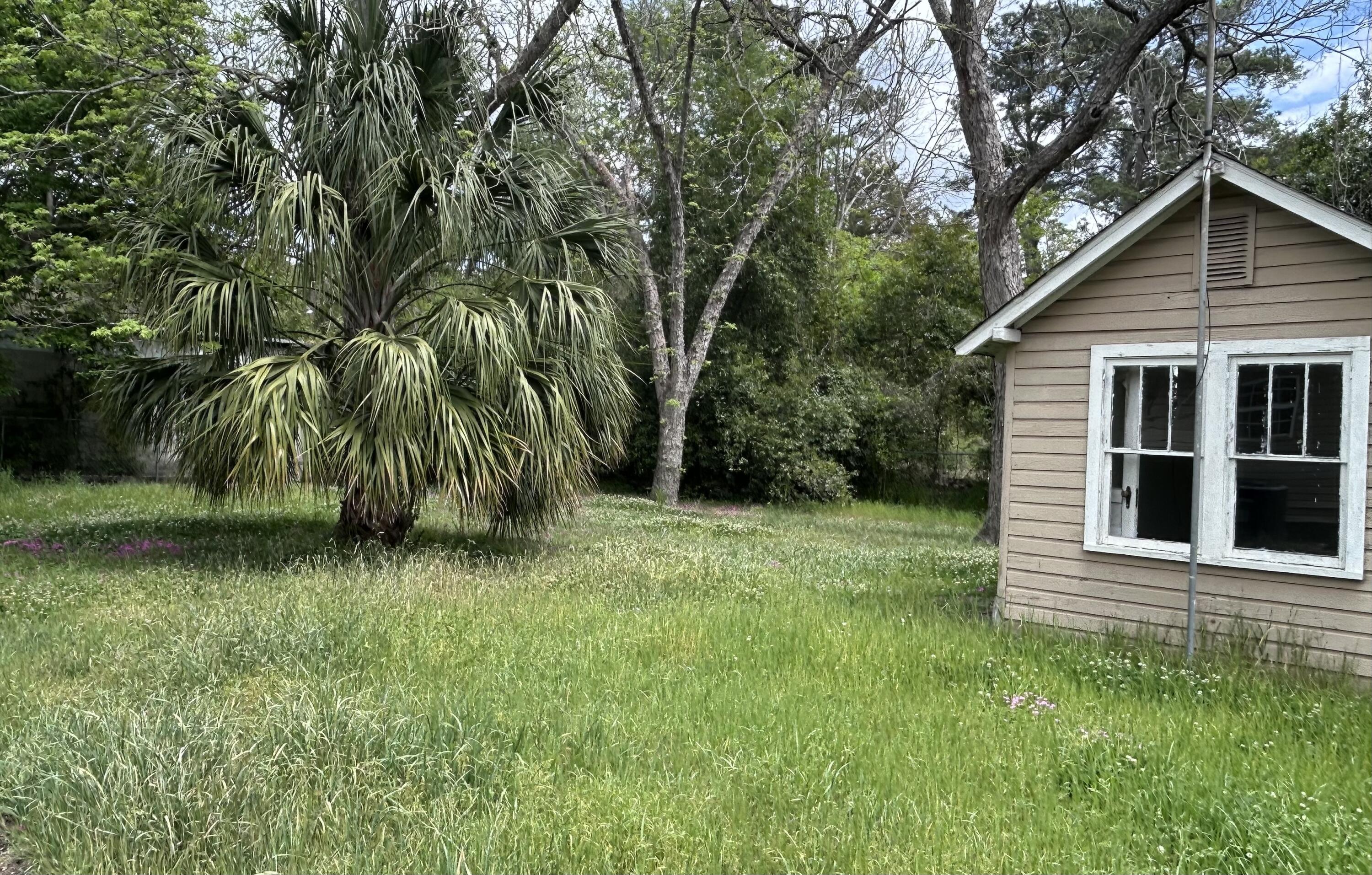 302 Horne Street St. George, SC 29477 - Photo 3 of 3 IMG_0898