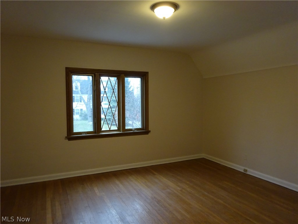 16003 Chadbourne Road Cleveland, OH 44120 - Photo 25 of 33