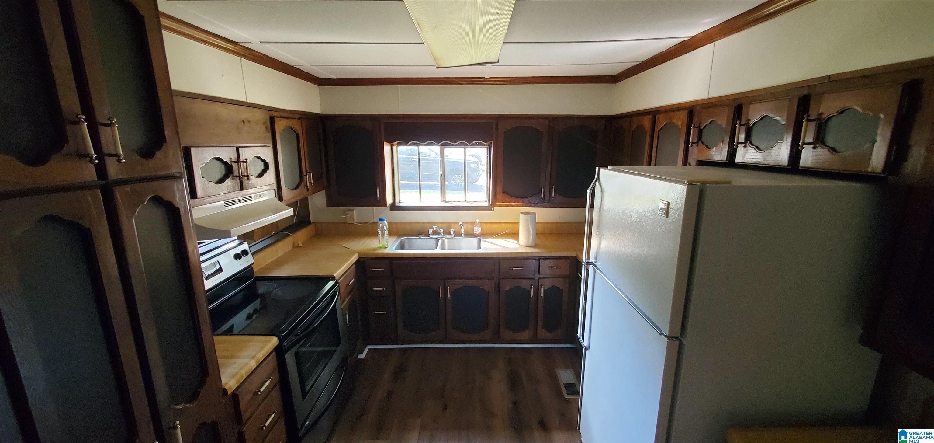 400 East 3rd Street Sylacauga, AL 35150 - Photo 5 of 10