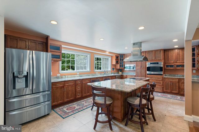 $1,300,000 | 1919 Dundee Road, Rockville, MD 20850