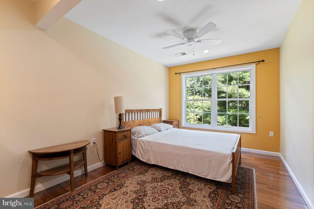 $1,300,000 | 1919 Dundee Road, Rockville, MD 20850