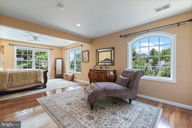 $1,300,000 | 1919 Dundee Road, Rockville, MD 20850