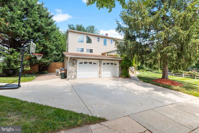 $1,300,000 | 1919 Dundee Road, Rockville, MD 20850