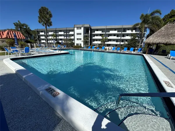 $1,690 | 777 South Federal Highway, Pompano Beach, FL 33062