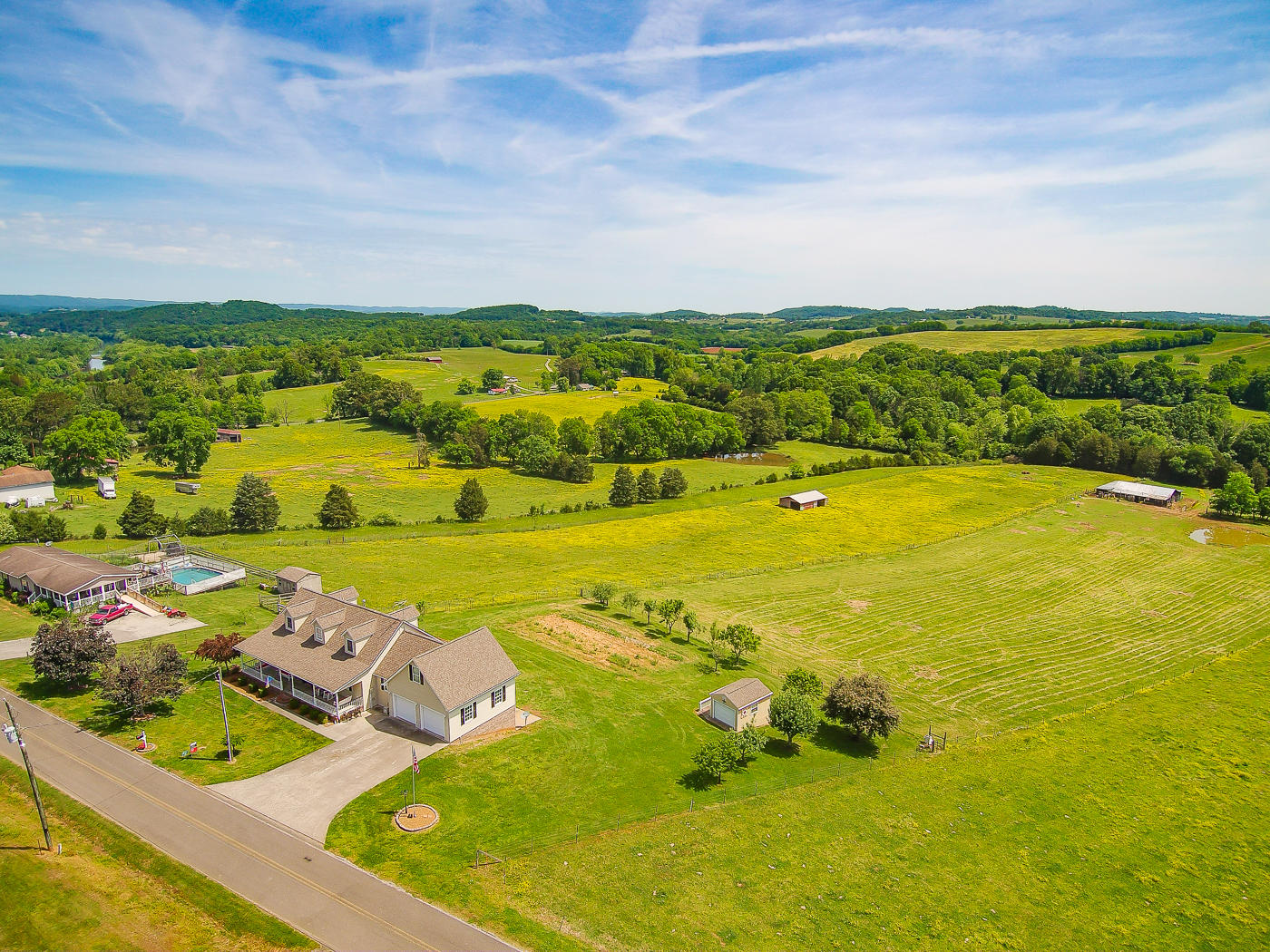 690 Beard Road Strawberry Plains, TN 37871 - Photo 4 of 39 690-Beard-Rd-Strawberry-Plains-TN-34