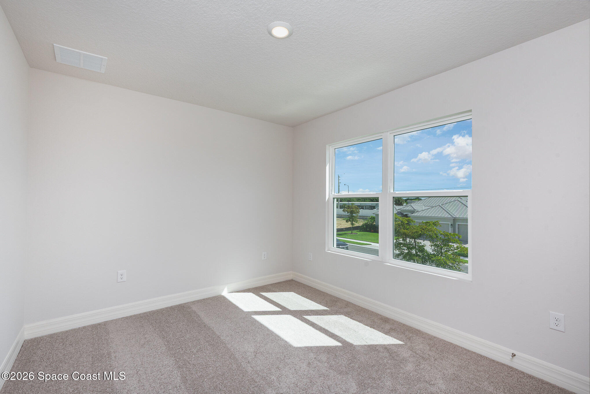 150 First Light Circle Cocoa, FL 32922 - Photo 23 of 28 an empty room with a window