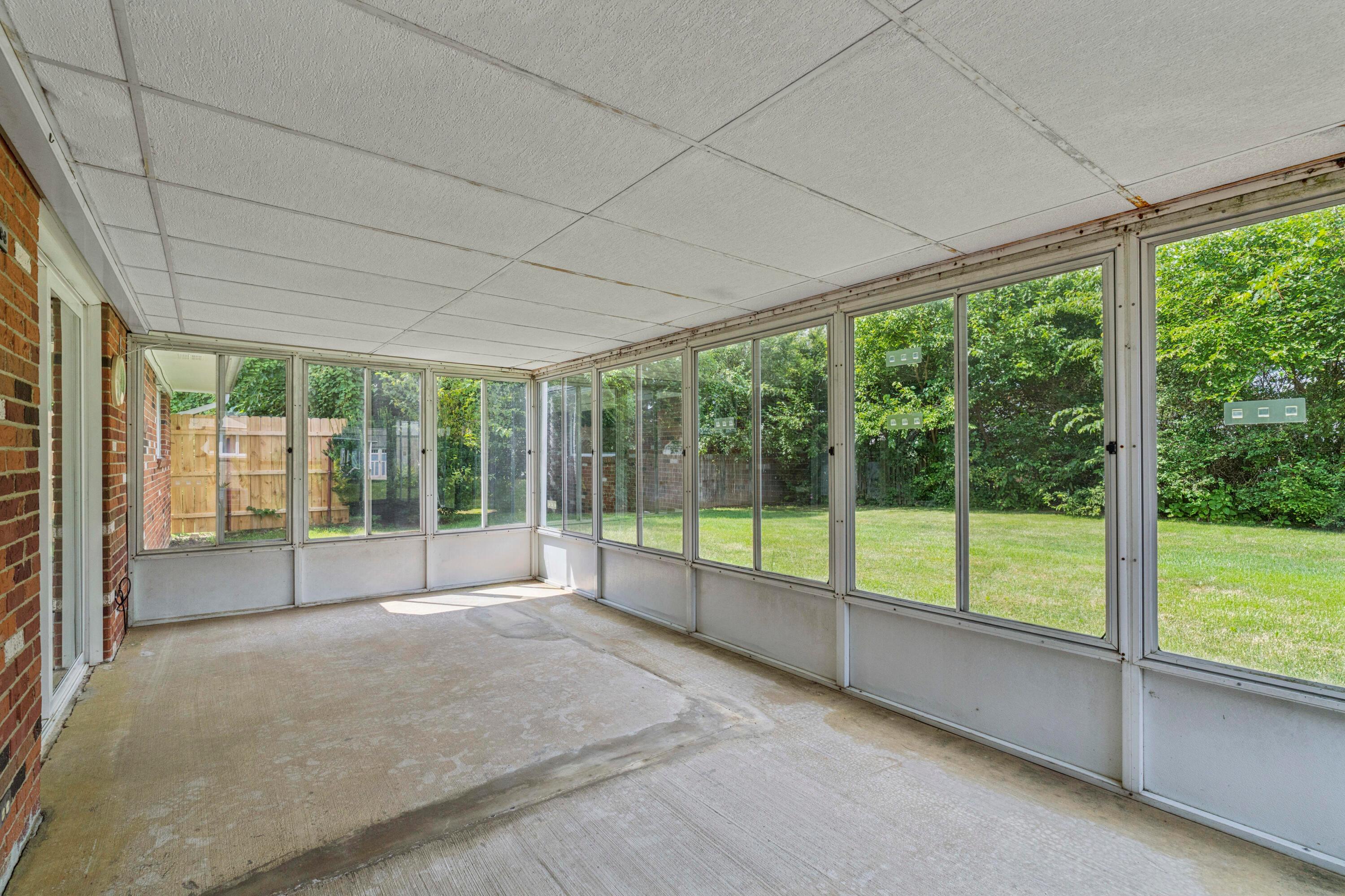 747 Birmingham Road Westerville, OH 43081 - Photo 13 of 33 .