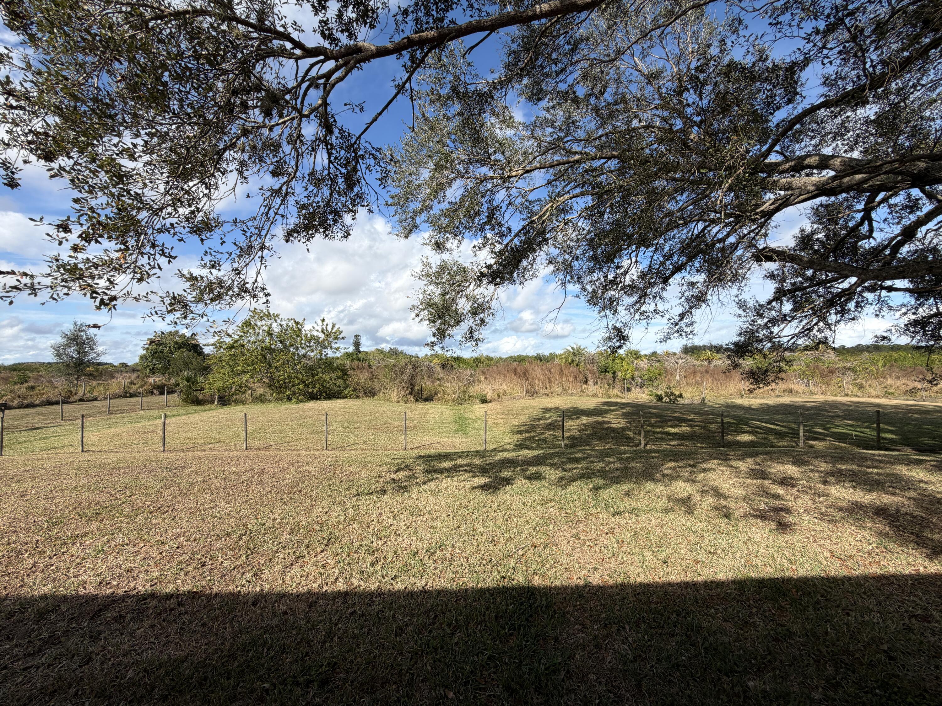 4000 Seminole Road Fort Pierce, FL 34951 - Photo 7 of 11 IMG_2228