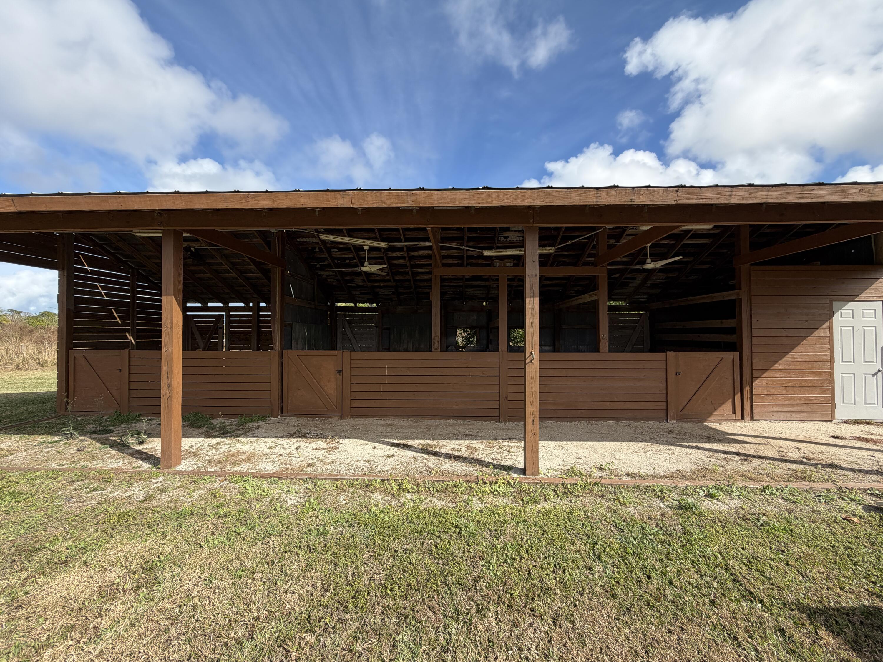 4000 Seminole Road Fort Pierce, FL 34951 - Photo 9 of 11 IMG_2212