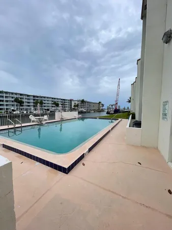$1,550 | 125 Shore Court, Unit 205A, North Palm Beach, FL 33408