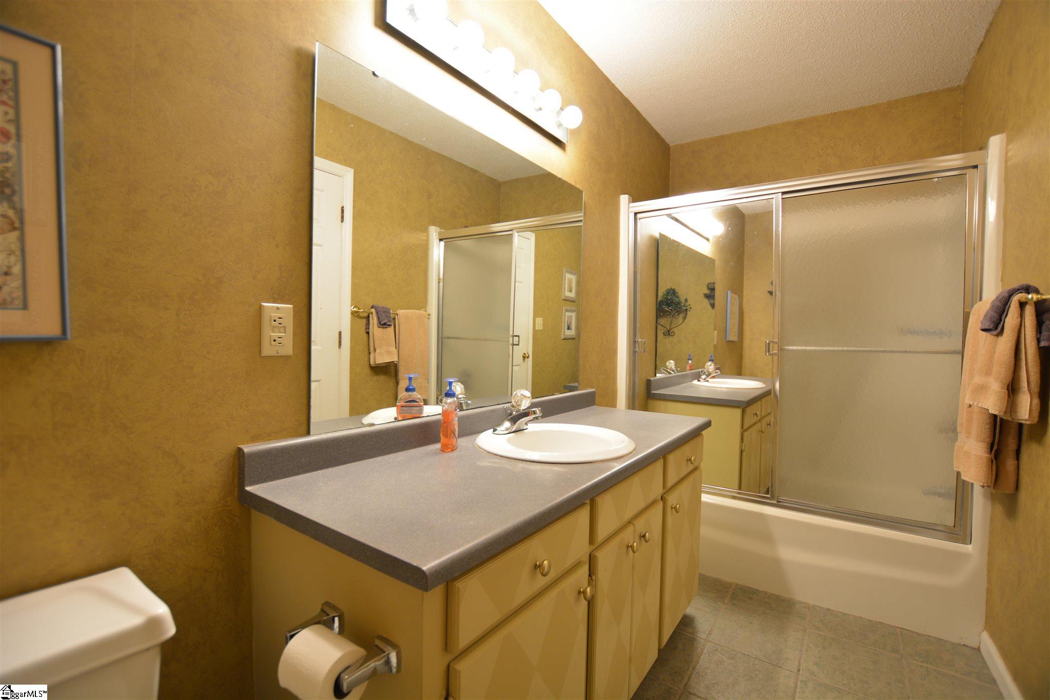 137 Emerald Way Simpsonville, SC 29681 - Photo 20 of 31