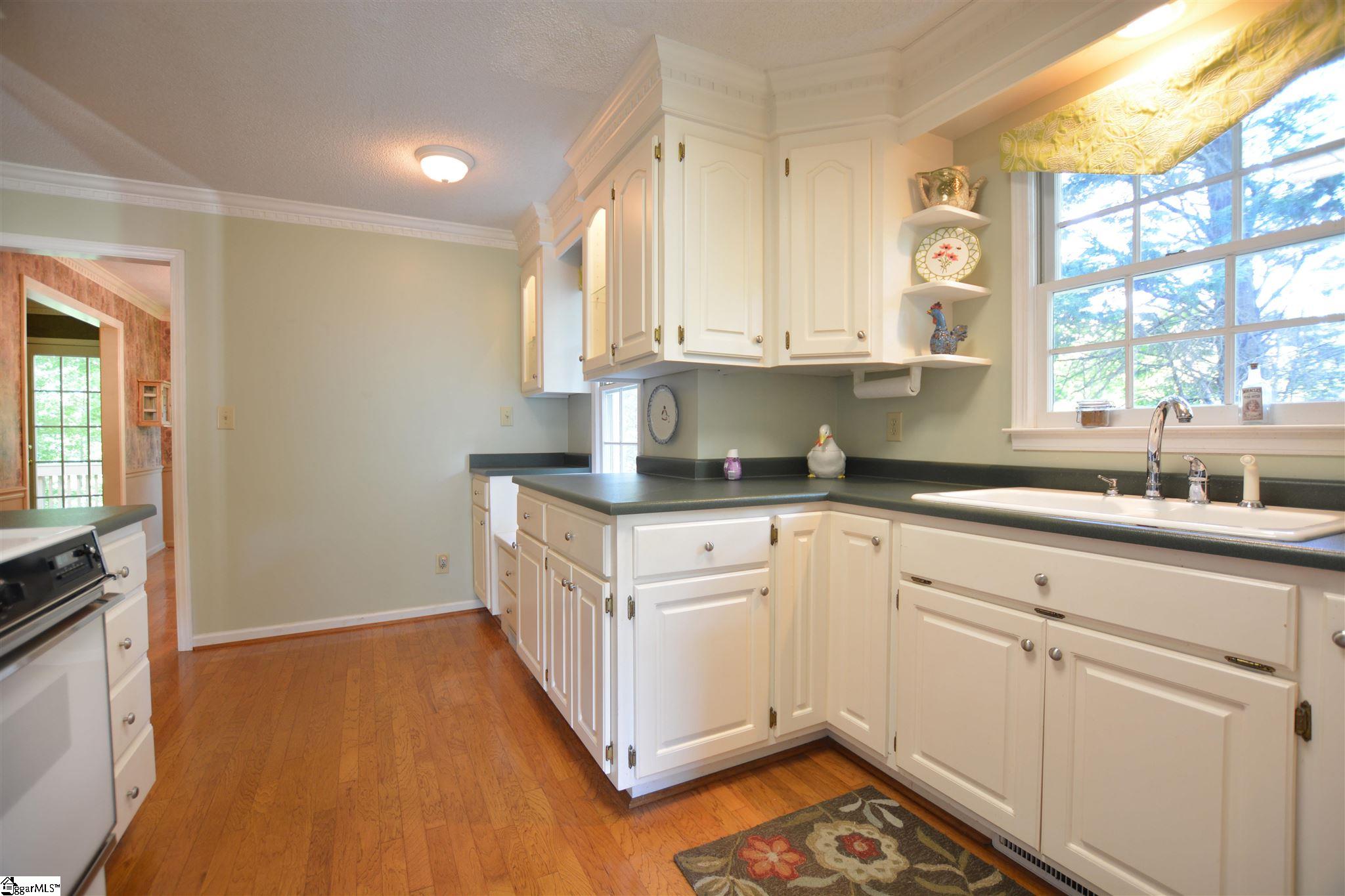 137 Emerald Way Simpsonville, SC 29681 - Photo 7 of 31