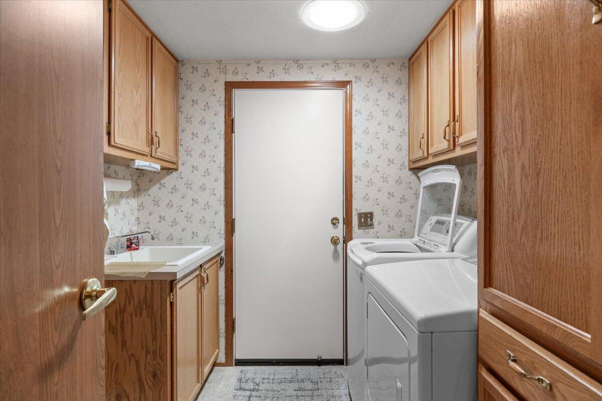 555 Freeman Road, Unit 257 Central Point, OR 97502 - Photo 14 of 26