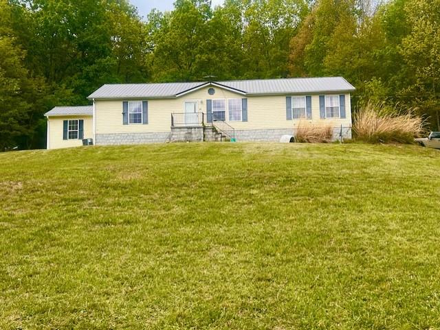 1677 Grapefield Road Bastian, VA 24314 - Photo 3 of 27 Gallery Image 3