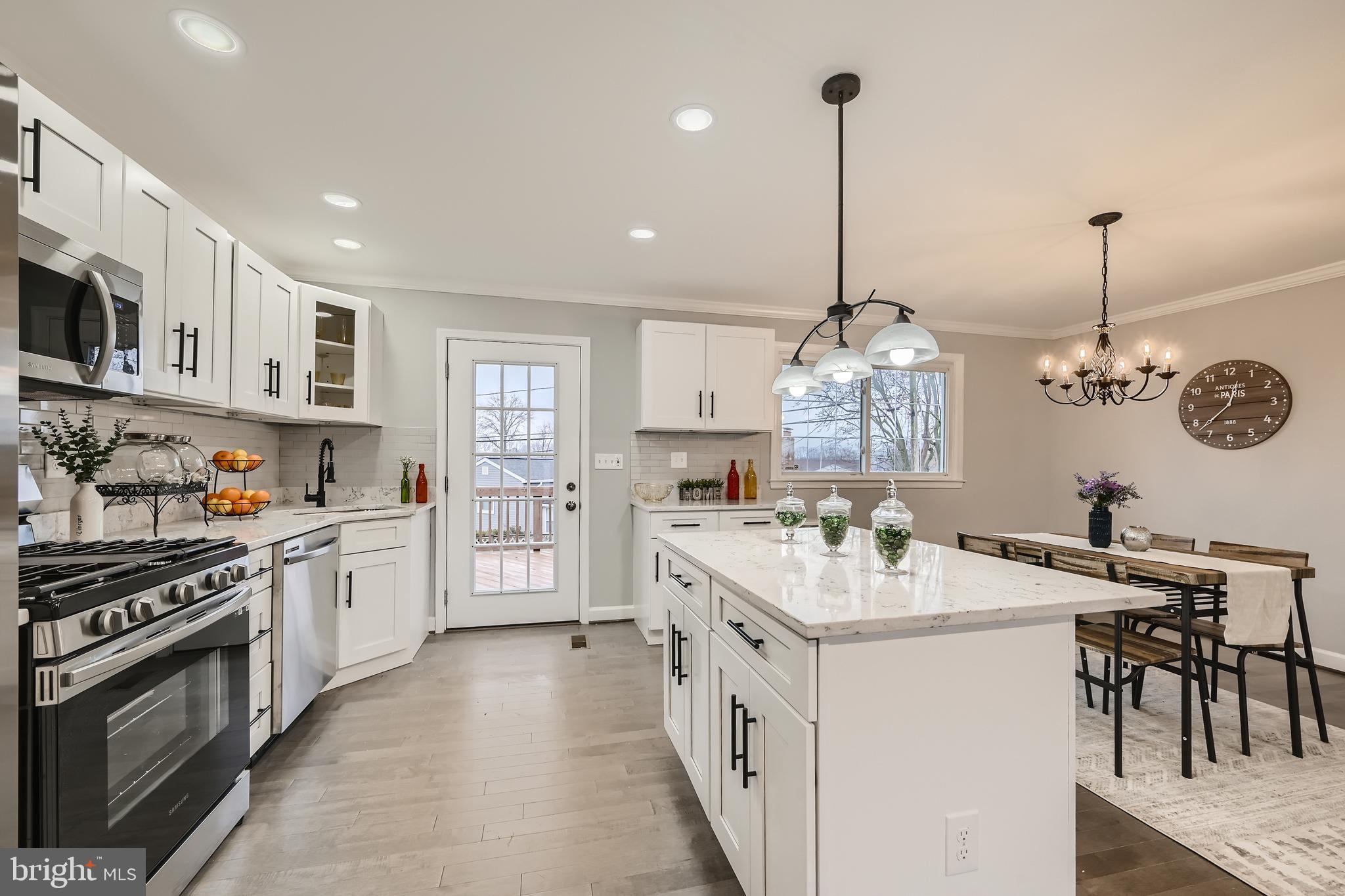 8703 Ashford Road Parkville, MD 21234 - Photo 11 of 27