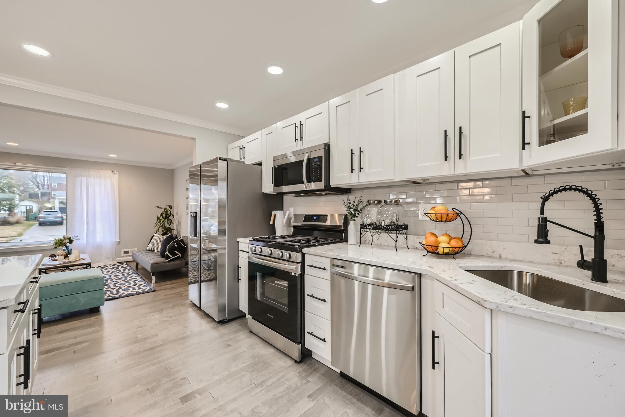 8703 Ashford Road Parkville, MD 21234 - Photo 12 of 27