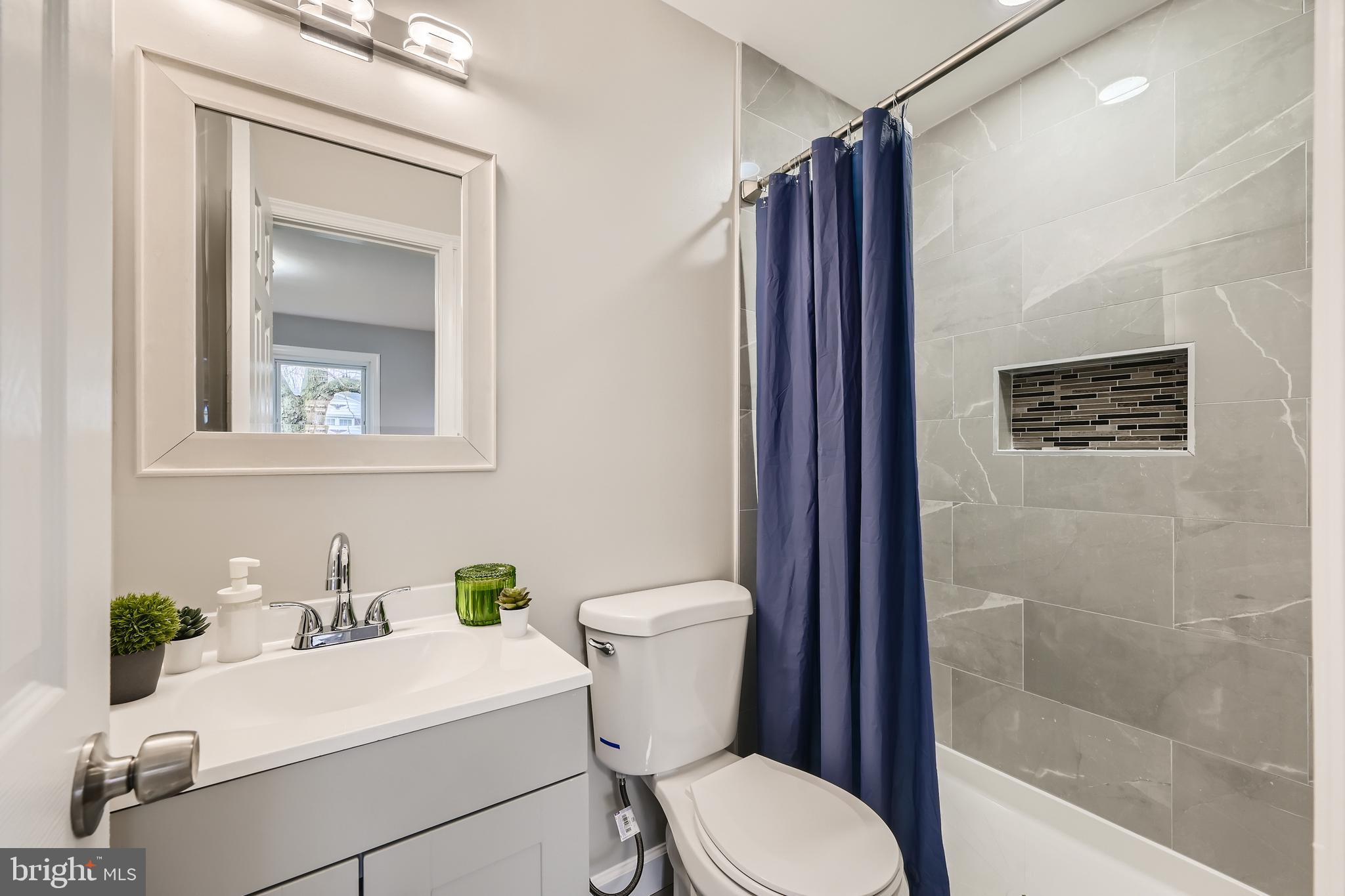 8703 Ashford Road Parkville, MD 21234 - Photo 15 of 27